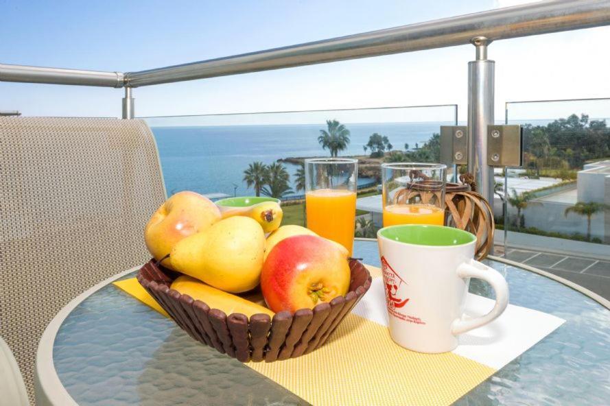 Laila - Coralli Beachfront Apartment Protaras Exteriér fotografie