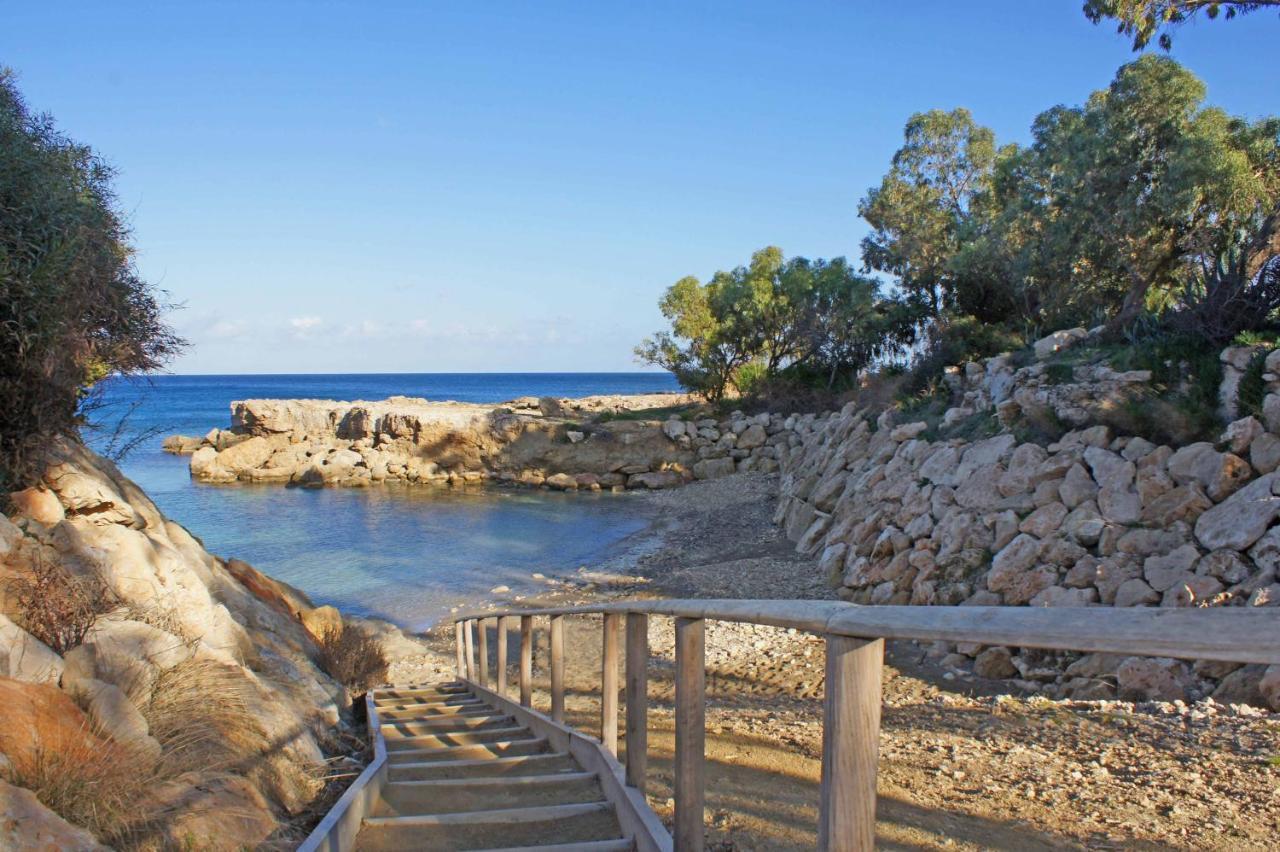 Laila - Coralli Beachfront Apartment Protaras Exteriér fotografie